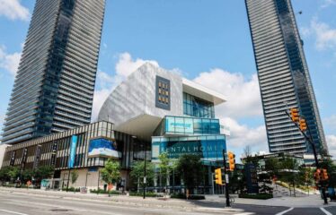 Beautiful 1 Bedroom at The Amazing Brentwood