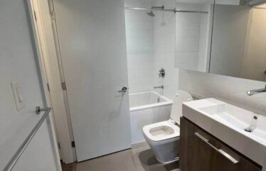 Beautiful 1 Bedroom at The Amazing Brentwood