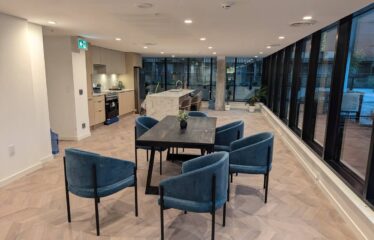 Luxury 2 Bedroom @ Surrey Central