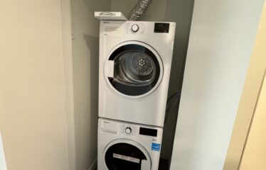 Modern 2 Bedroom with great view!