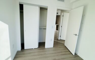 Luxury 2 Bedroom @ Surrey Central