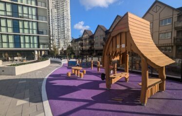 Luxury 2 Bedroom @ Surrey Central