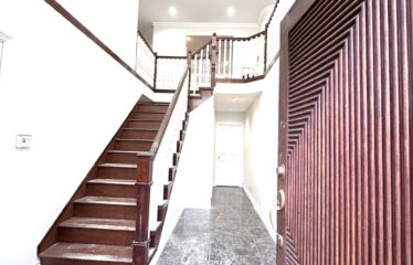 Amazing House in SE Burnaby!