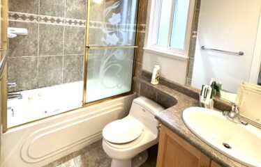 Amazing House in SE Burnaby!
