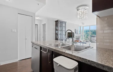 Port Moody – Bright and Spacious 2 Bedrooms