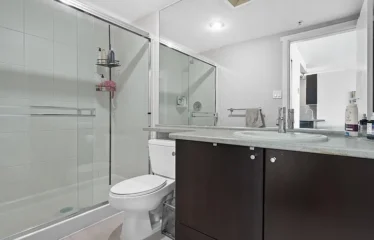 Port Moody – Bright and Spacious 2 Bedrooms