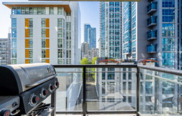 Large 1 Bedroom in the Heart of Yaletown!