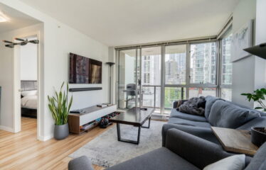 Large 1 Bedroom in the Heart of Yaletown!