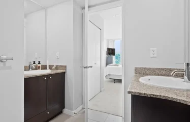 Port Moody – Bright and Spacious 2 Bedrooms