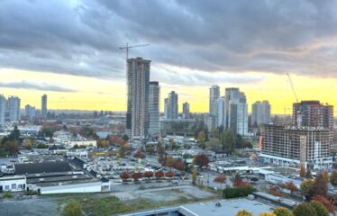 Luxury Brand New 2 Bedrooms w/t Large Balcony – Surrey Central
