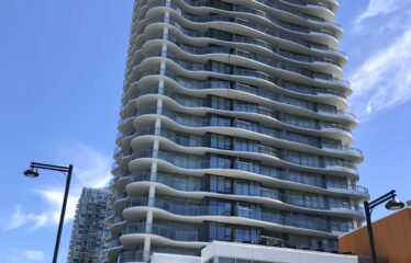 Luxury Sub Penthouse with Large Balcony and Panoramic Views