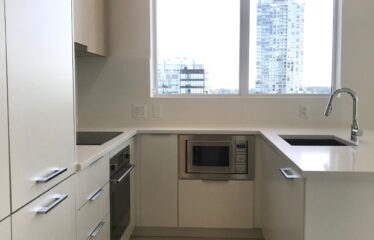 Luxury Sub Penthouse with Large Balcony and Panoramic Views